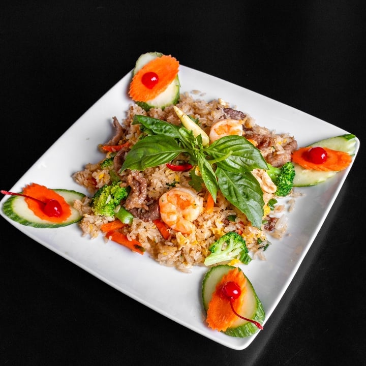 C10. Combo Stir Fried Rice - Cơm Chiên Thập Cẩm.