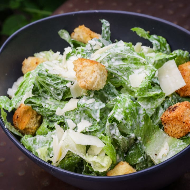 Esalada Caesar - (Caesar Salad)