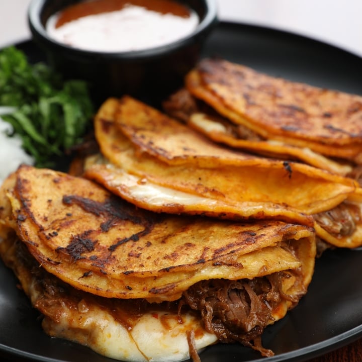 QuesaBIRRIAS Plate.