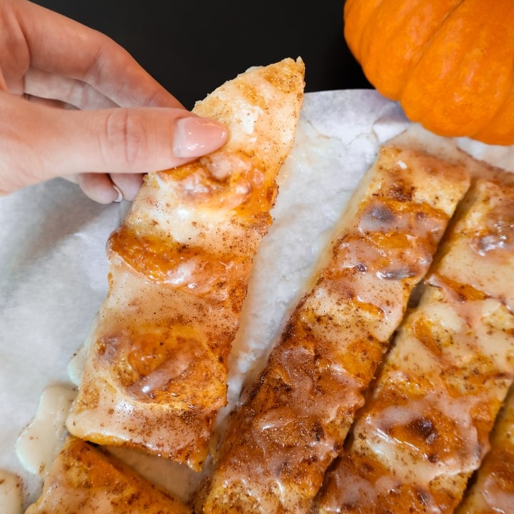 NEW 12pc Pumpkin Spice Breadsticks