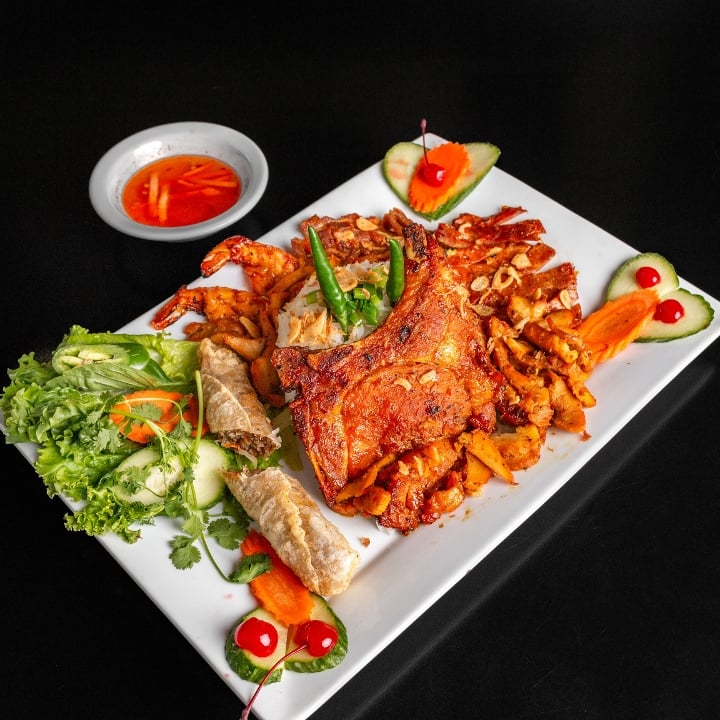 C9. Rice Medley - Cơm Đặc Biệt.