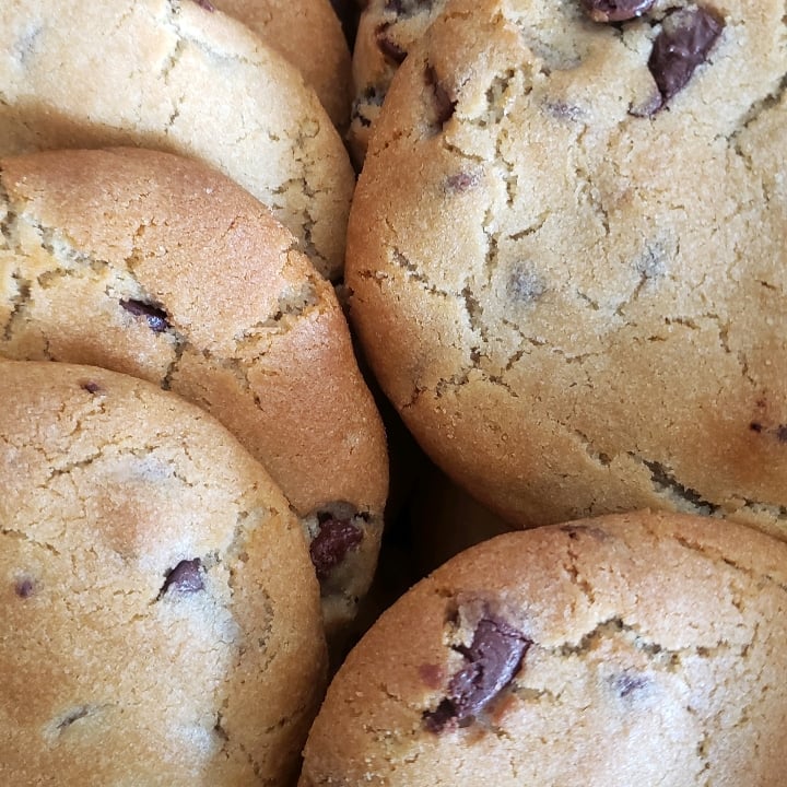 Chocolate Chip Cookie! (House scratch made)