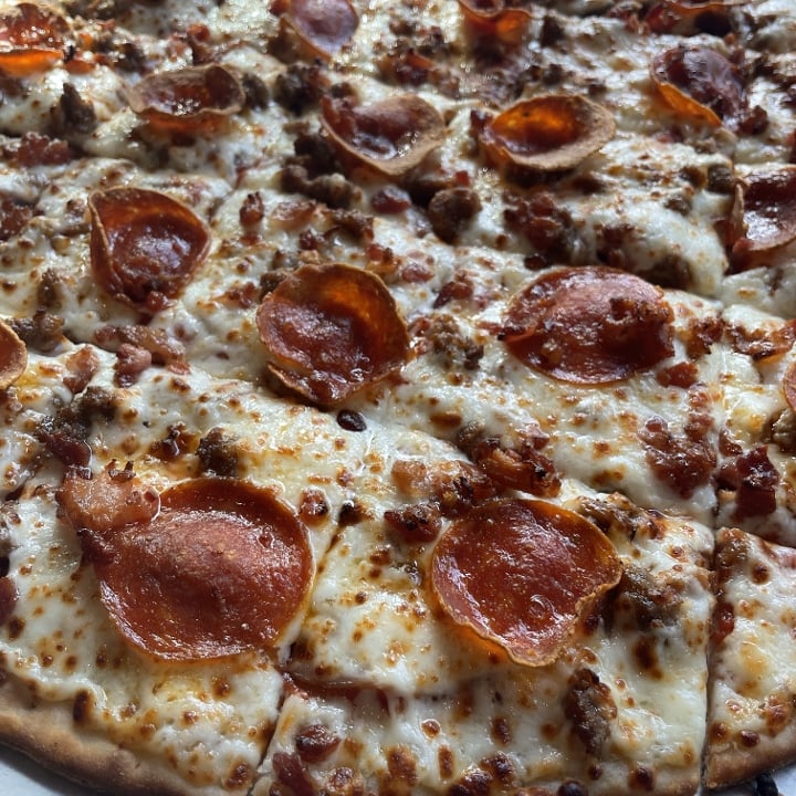 XL Thin Meat Lovers.