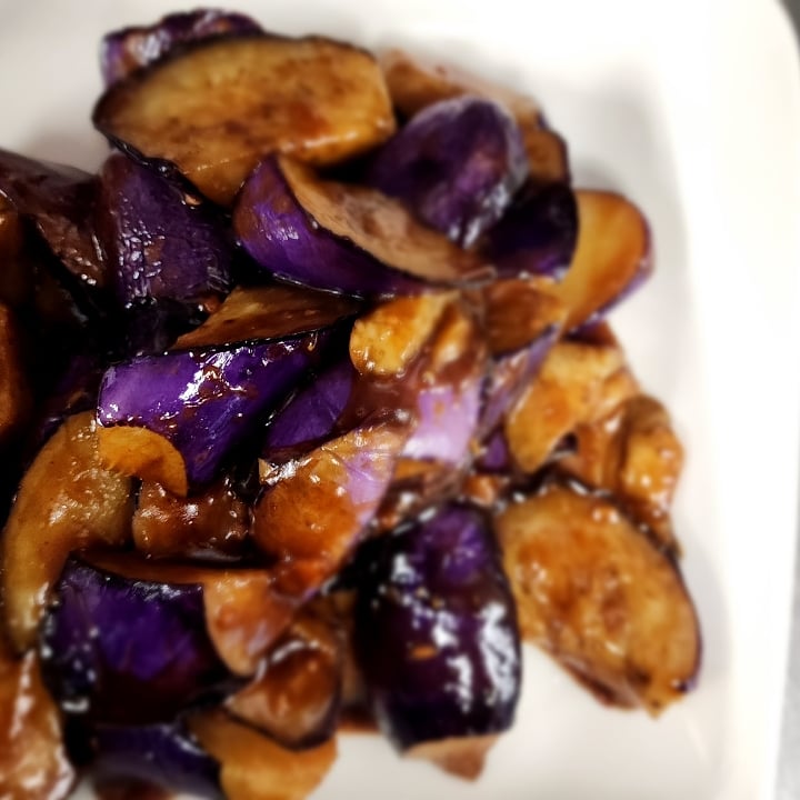 Sautéed Eggplant in Garlic Sauce