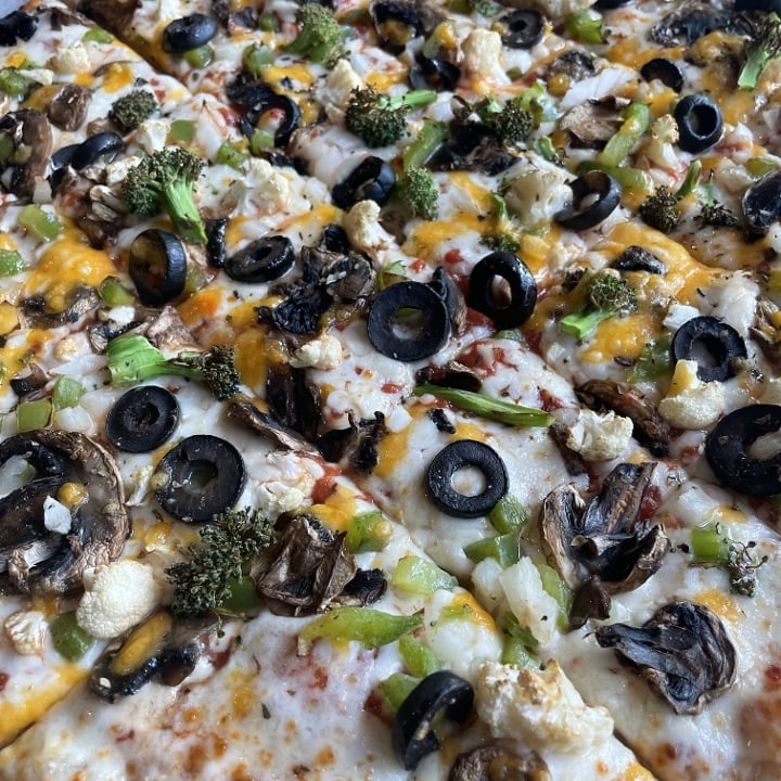 XL Thin Veggie Supreme.