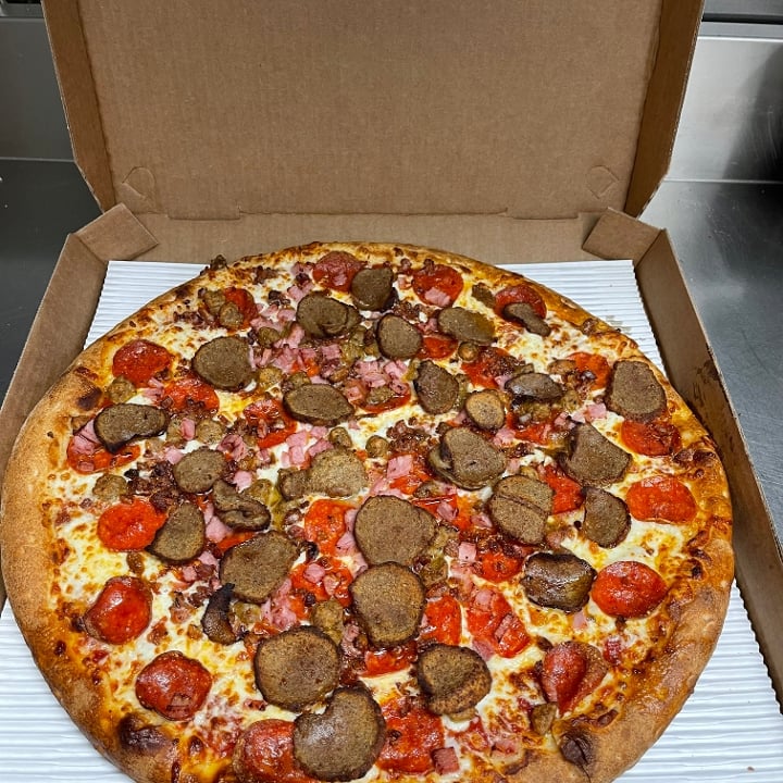 14in LARGE MEATLOVERS SPECIALTY PIZZA