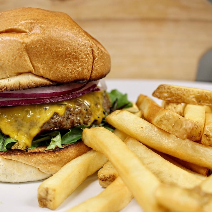 Delicious American Burgers: Try Our Juicy Creations