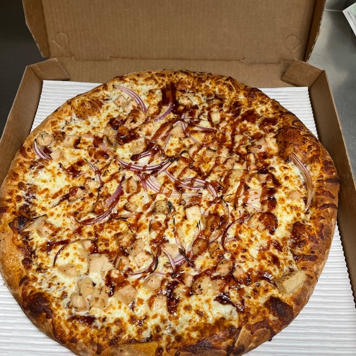 14in LARGE BBQ CHICKEN SPECIALTY PIZZA