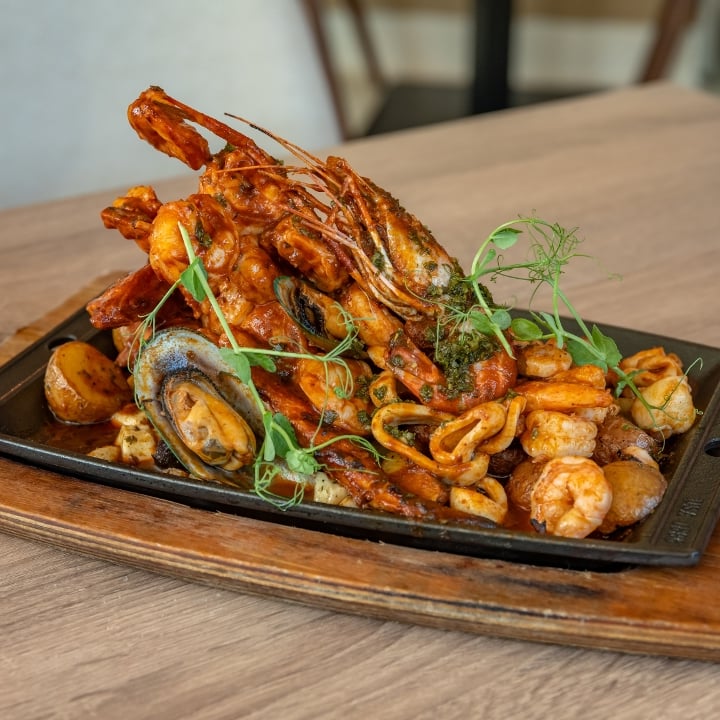 Mariscos a la Parrilla.