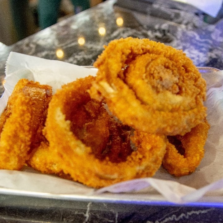 Breaded Onion Rings Side.