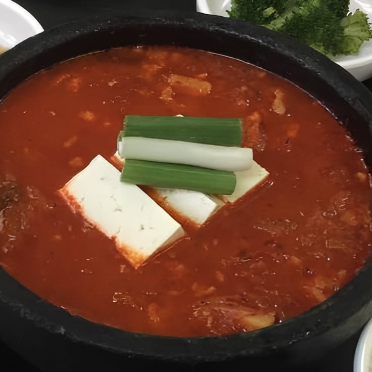 KIMCHI JJIGAE.