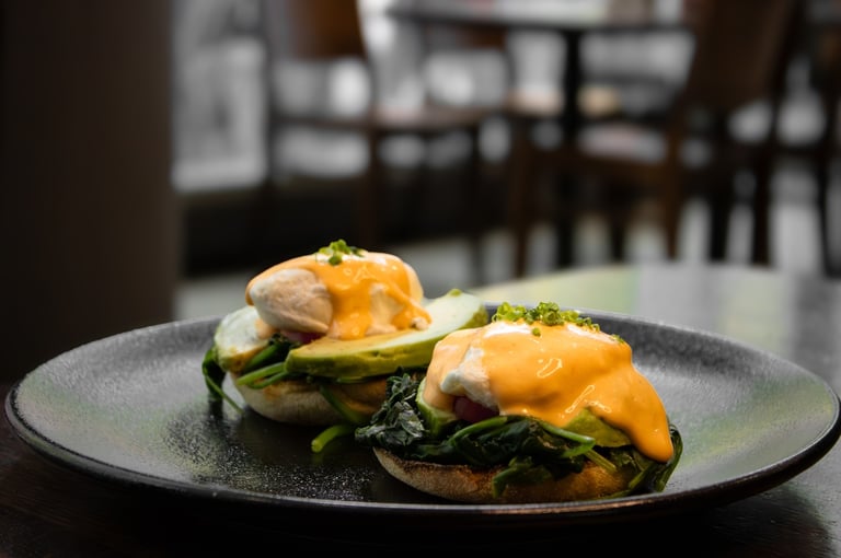 Egg Benedict Delights: A Brunch Favorite