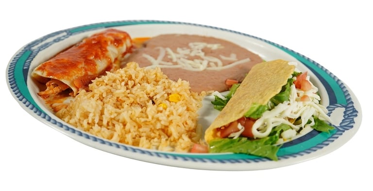 Fresh Guacamole and Tex-Mex Delights