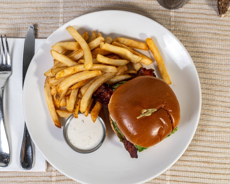 Grilled Chicken Delights: A Juicy Menu Highlight