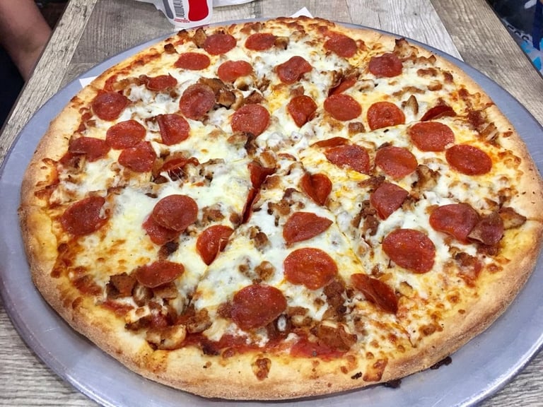 Bar Food Favorites: Pizza, Pasta, Sandwiches