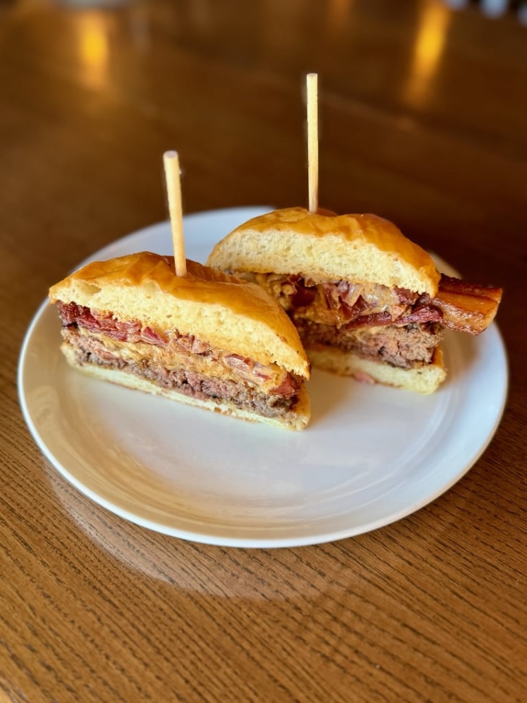 Burger Bliss: Juicy Creations and Tasty Varieties