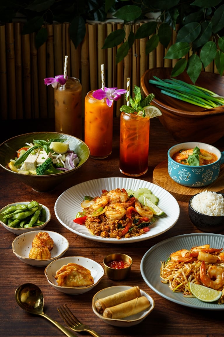 Delicious Asian Cuisine: Thai, Noodles, Seafood