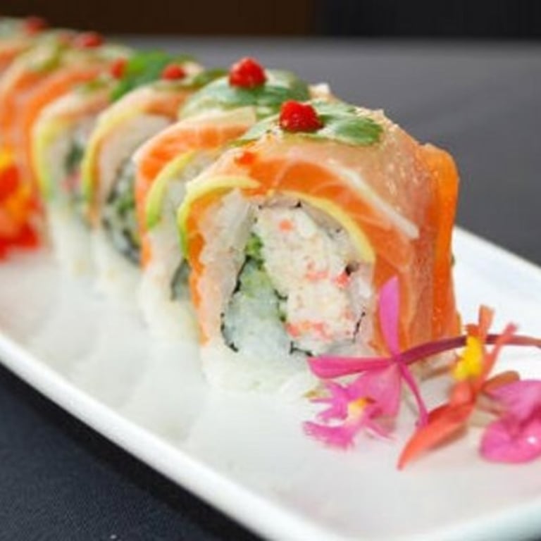 Vegetarian Delights: Sushi, Poke, Salads, and More
