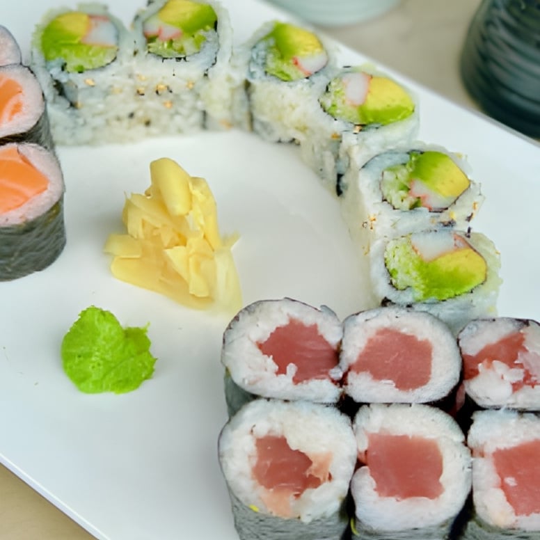 3 Rolls Maki Lunch (From 11.30 - 5. 00 PM).