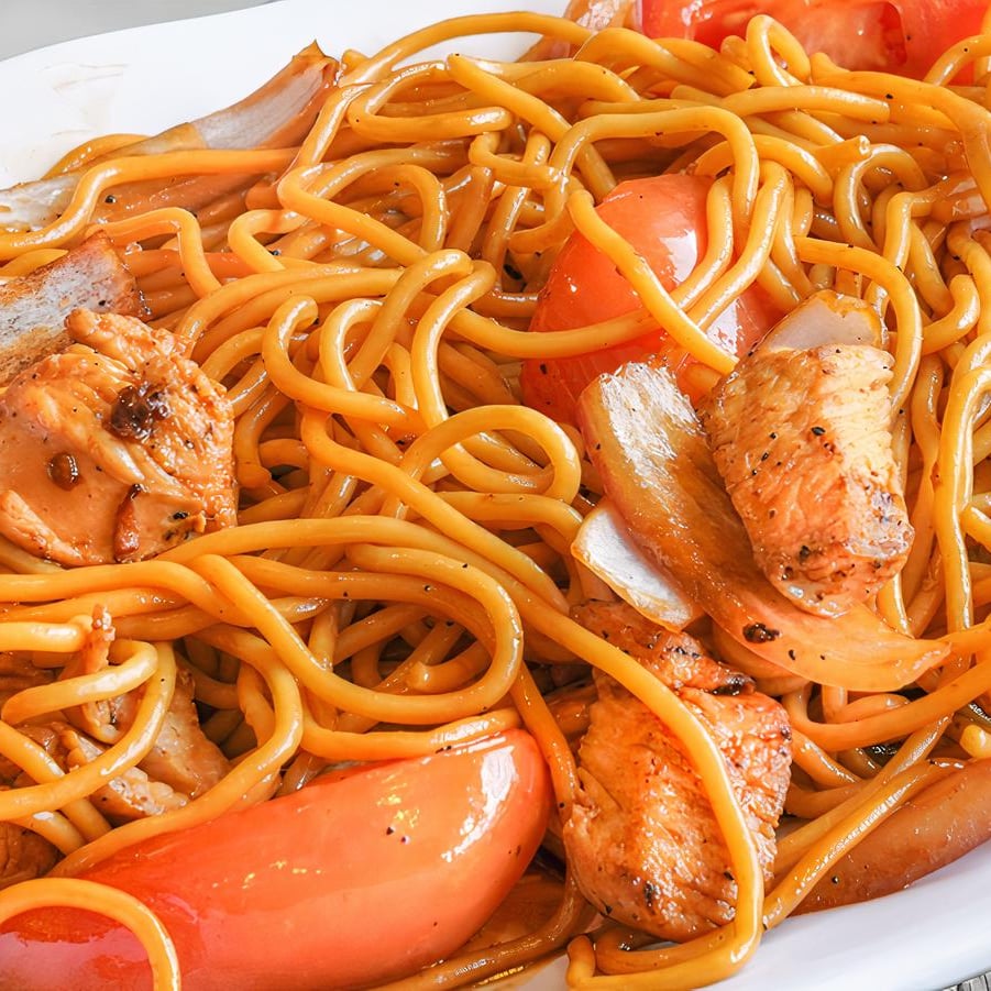 Chicken Tallarin Saltado.