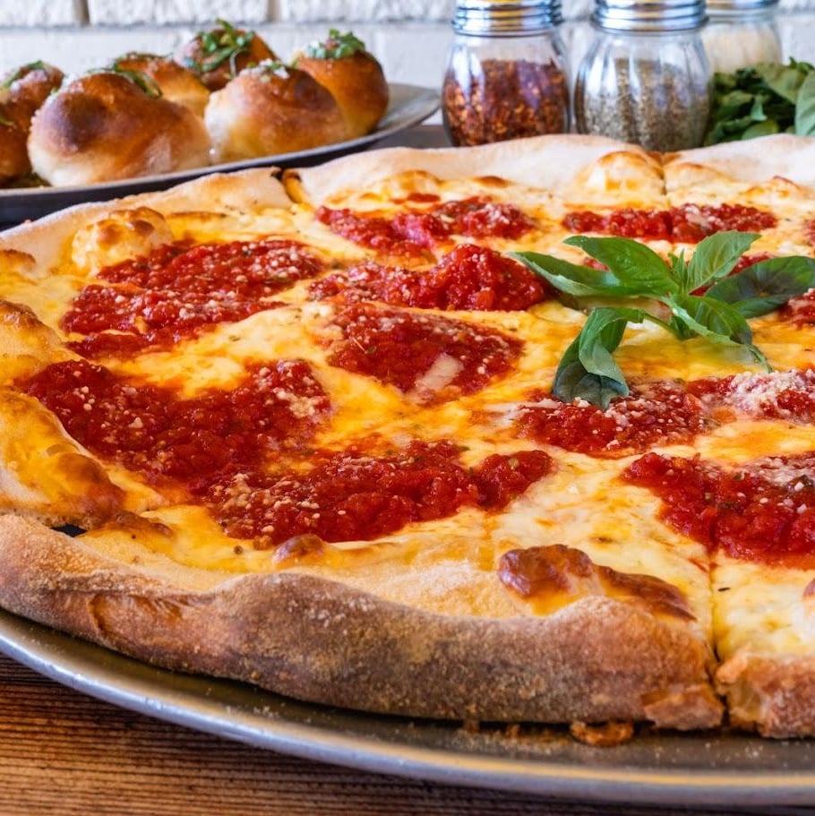 Small 12" Margherita Pizza.