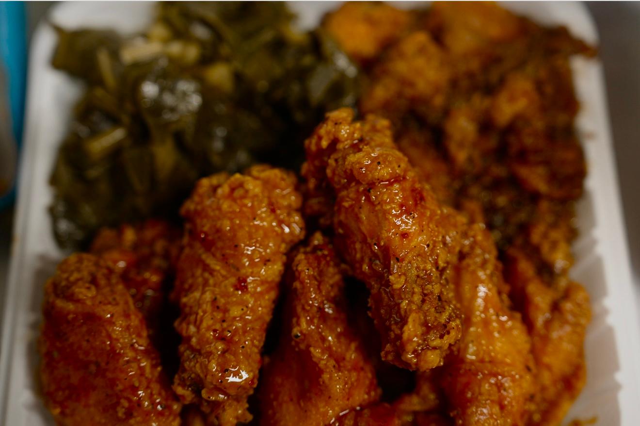 10pc Fried Chicken Wings w/ 2 Premium Sides.