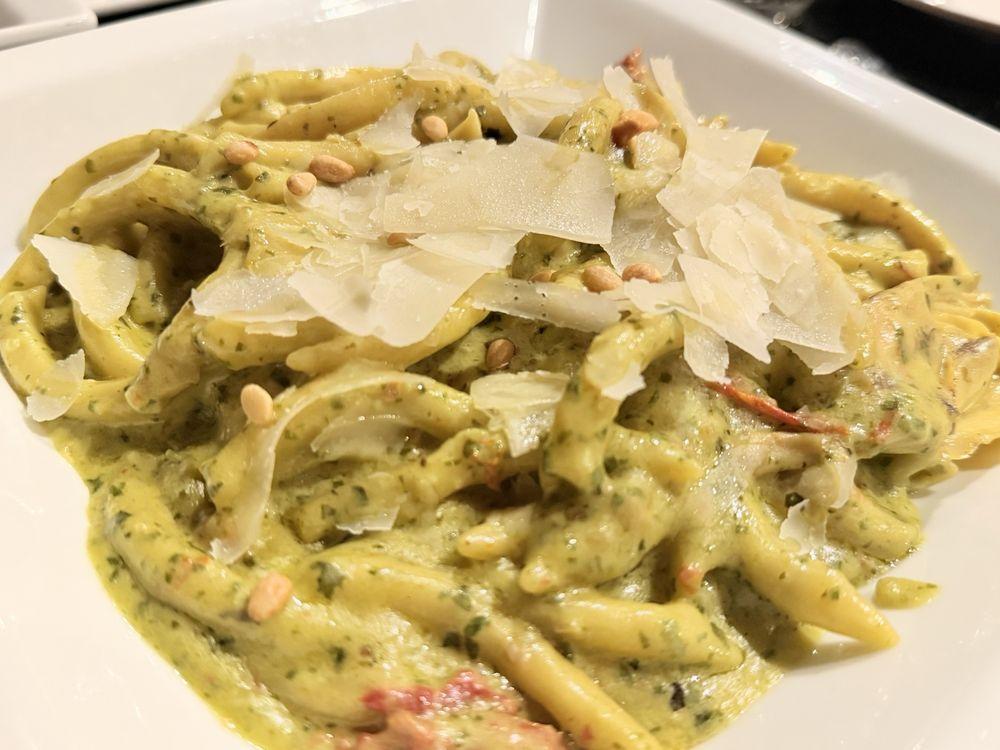 Penne Alla Pesto.