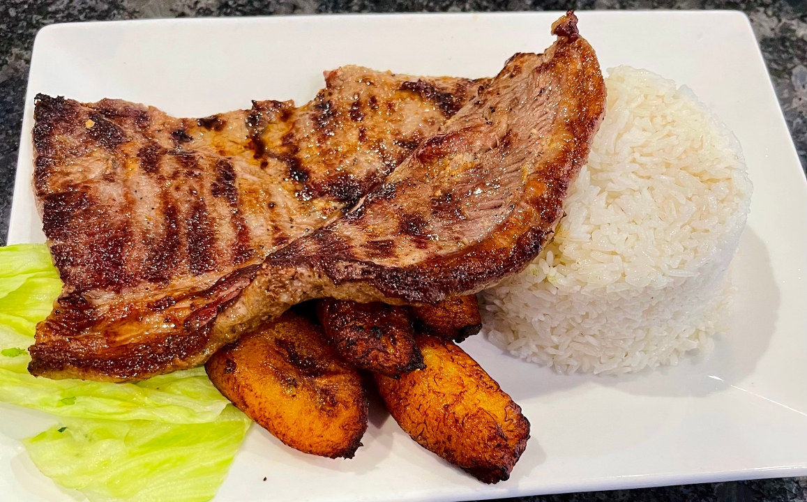 Bistec Con 2 Opciones.