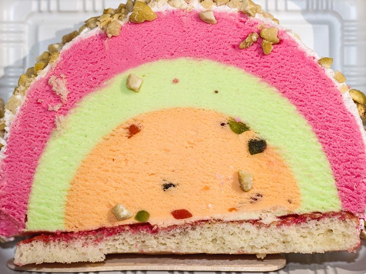 Cassata Ice cream (Choclate or Classic flavors).