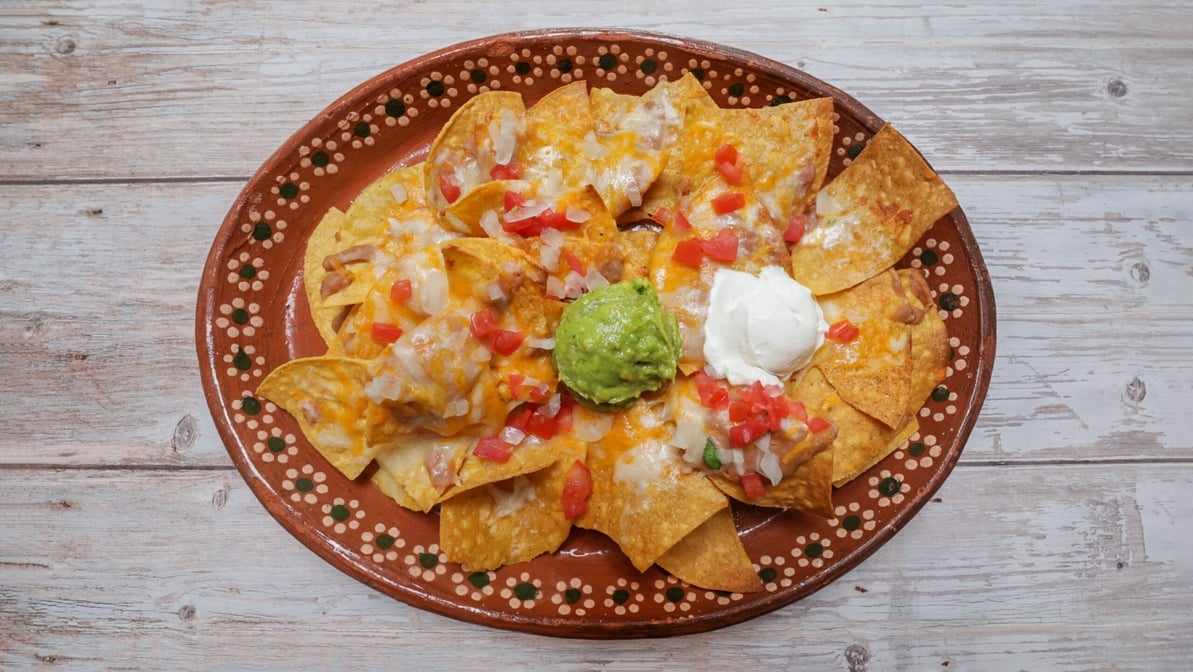 SUPER NACHOS.
