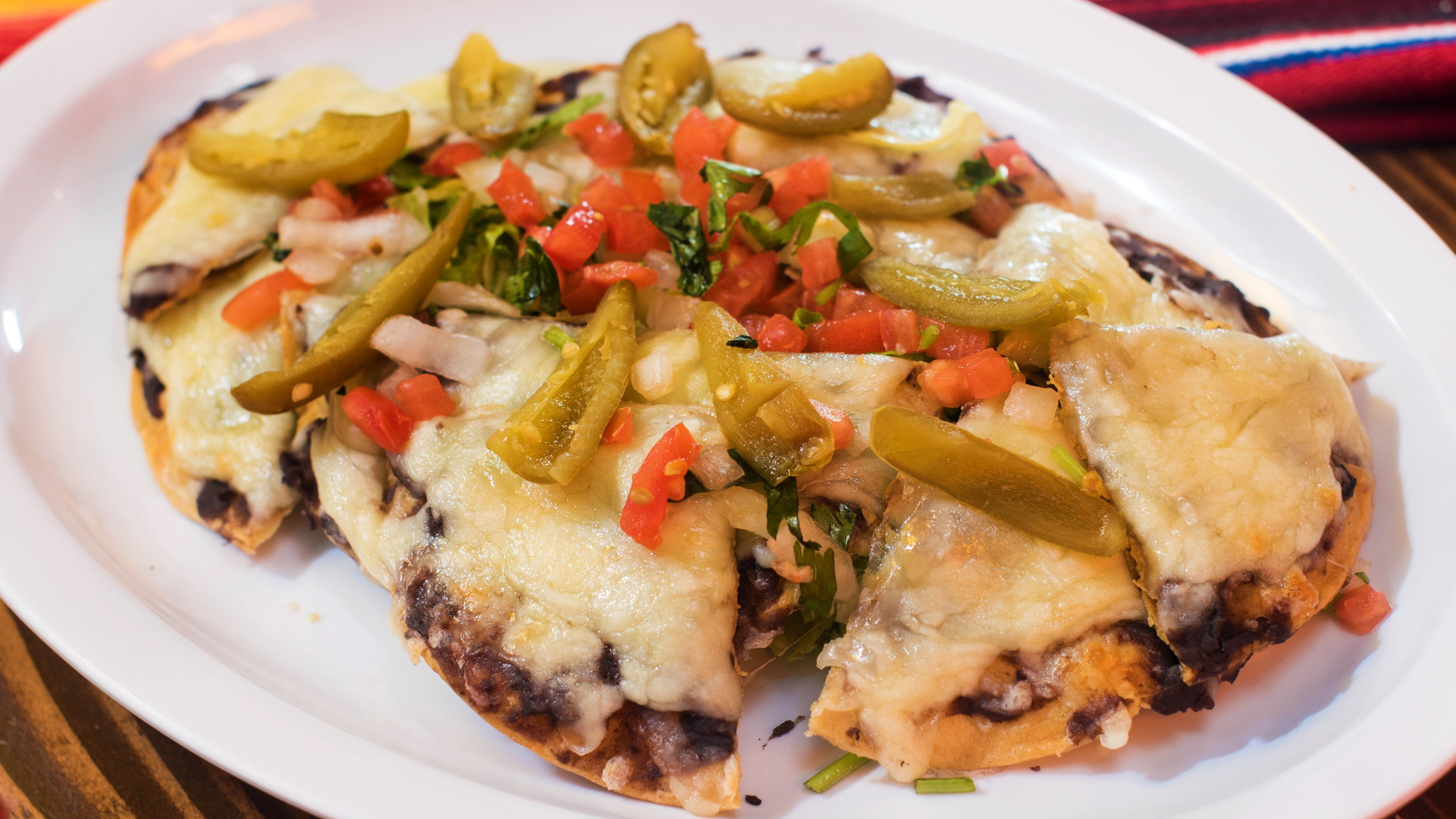 1 Meat Nachos.