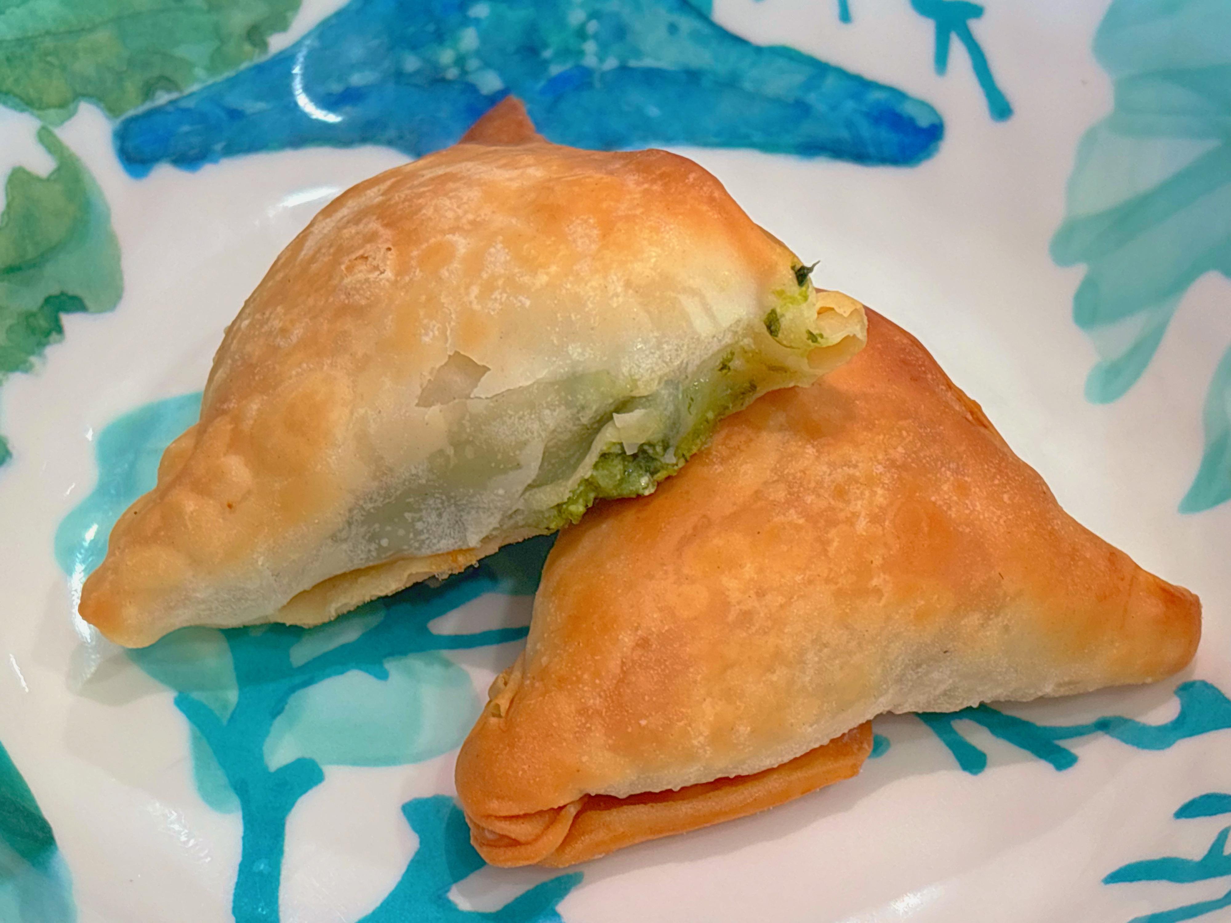 MINI SPINACH & FETA CHEESE  BITES (Spanakopita) 2pcs.