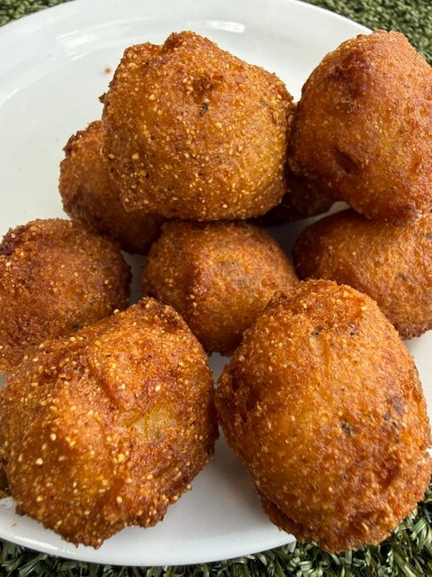 Hush Puppies App.