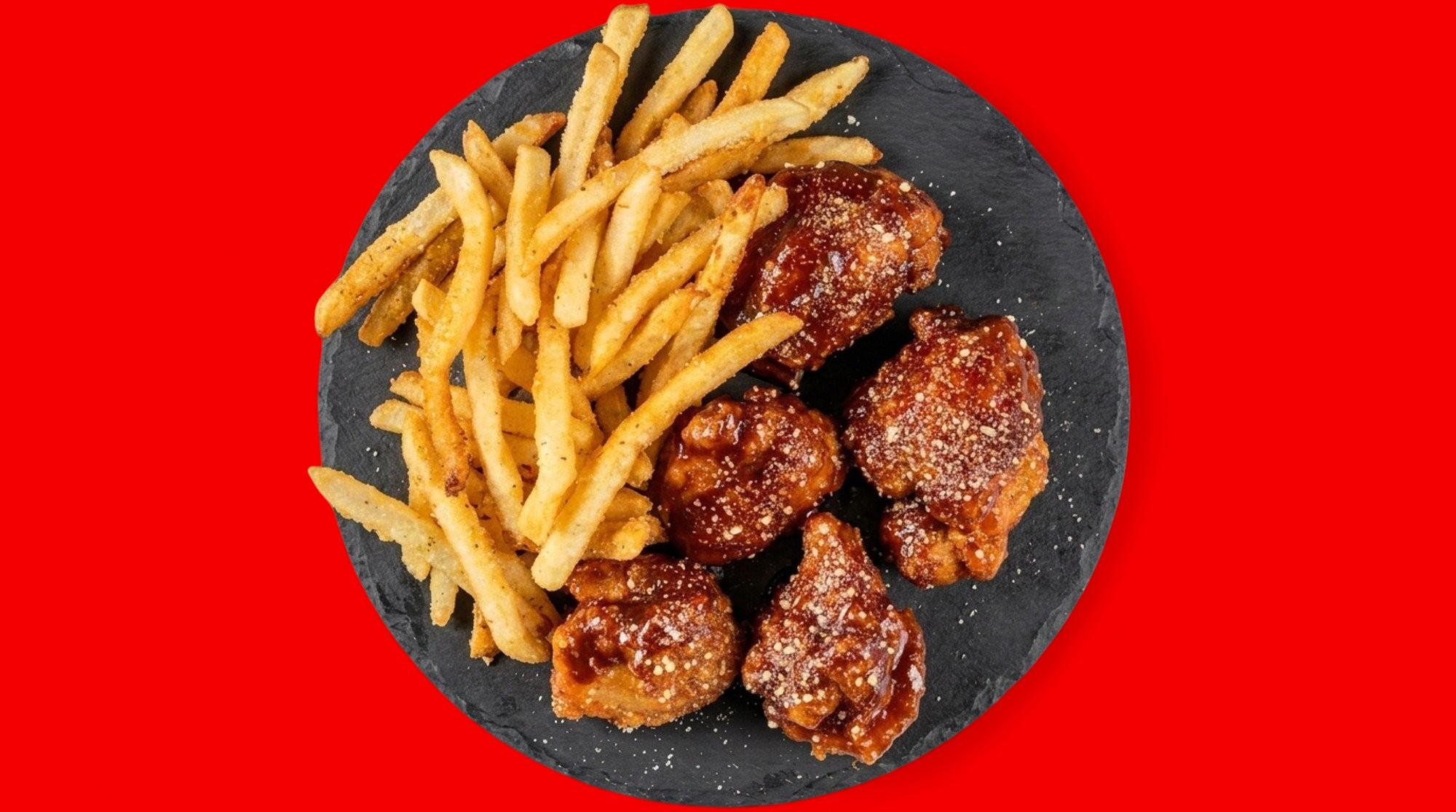 5 Pc Boneless Wings W/ Fries.