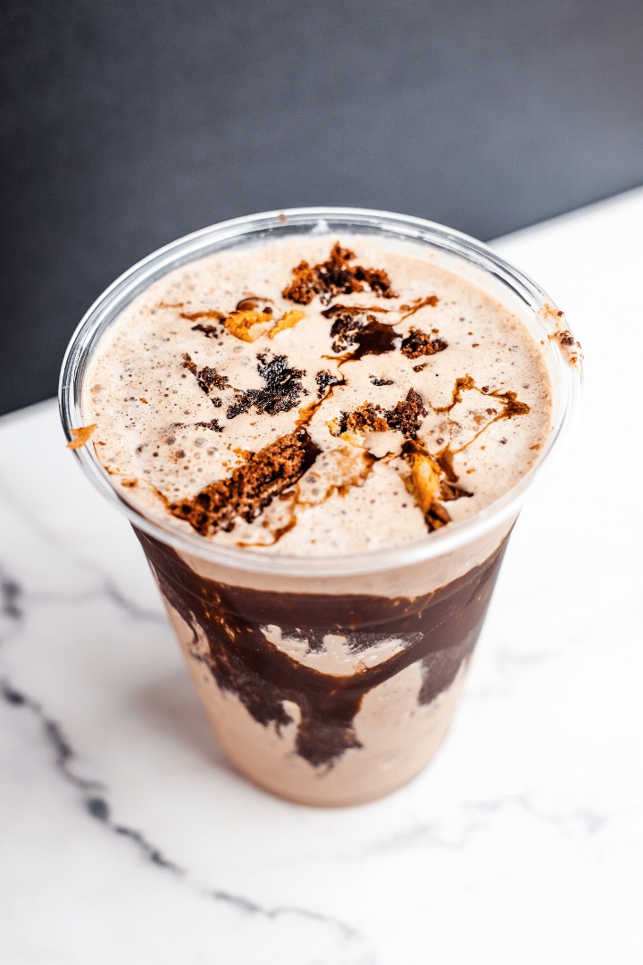 Cookies & Cream Shake.
