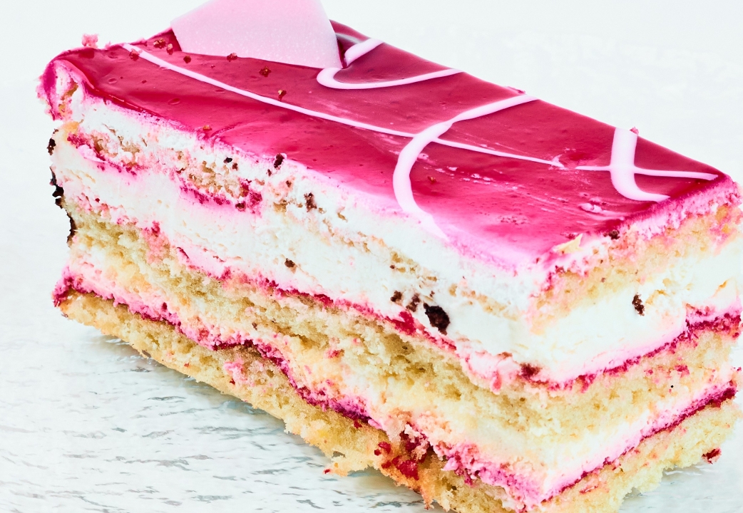 STRAWBERRY CAKE.