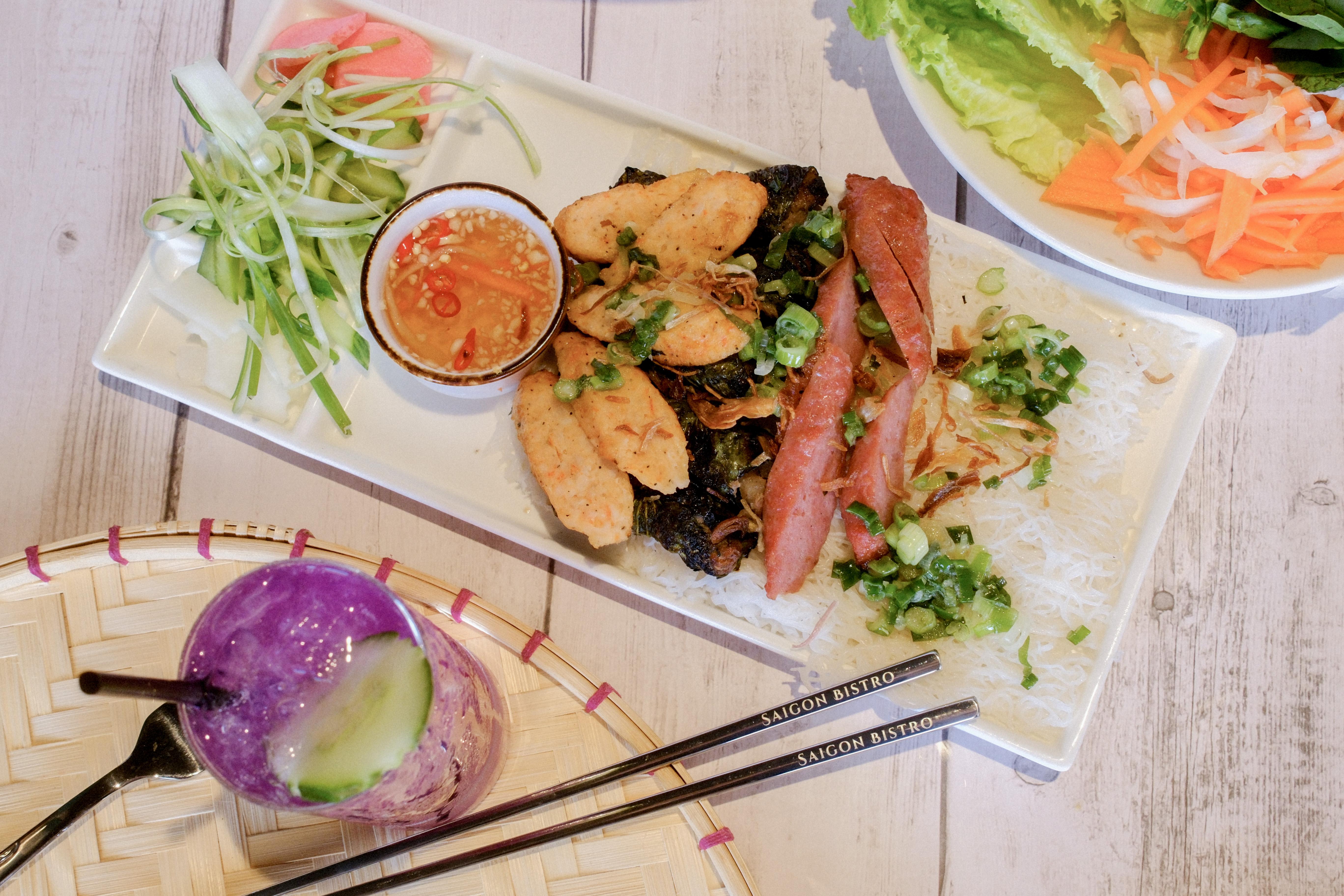 Saigon Roll Bahn Hoi Platter (Banh Hoi Dac Biet).