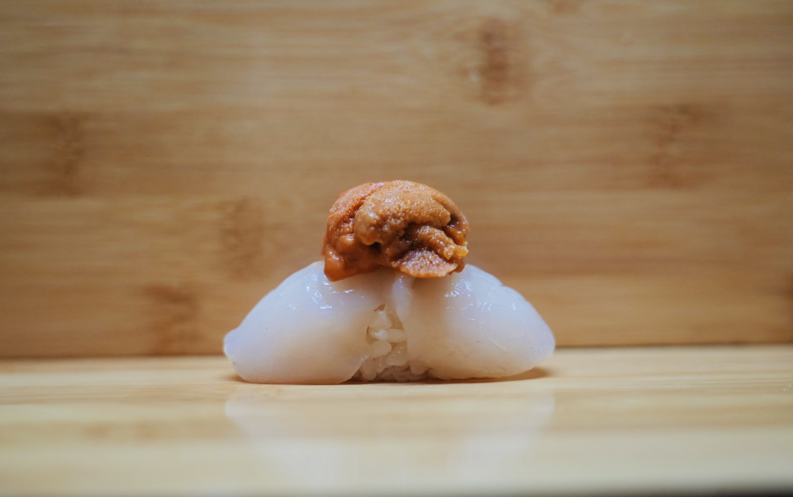 Nama Hotate Uni Sushi.