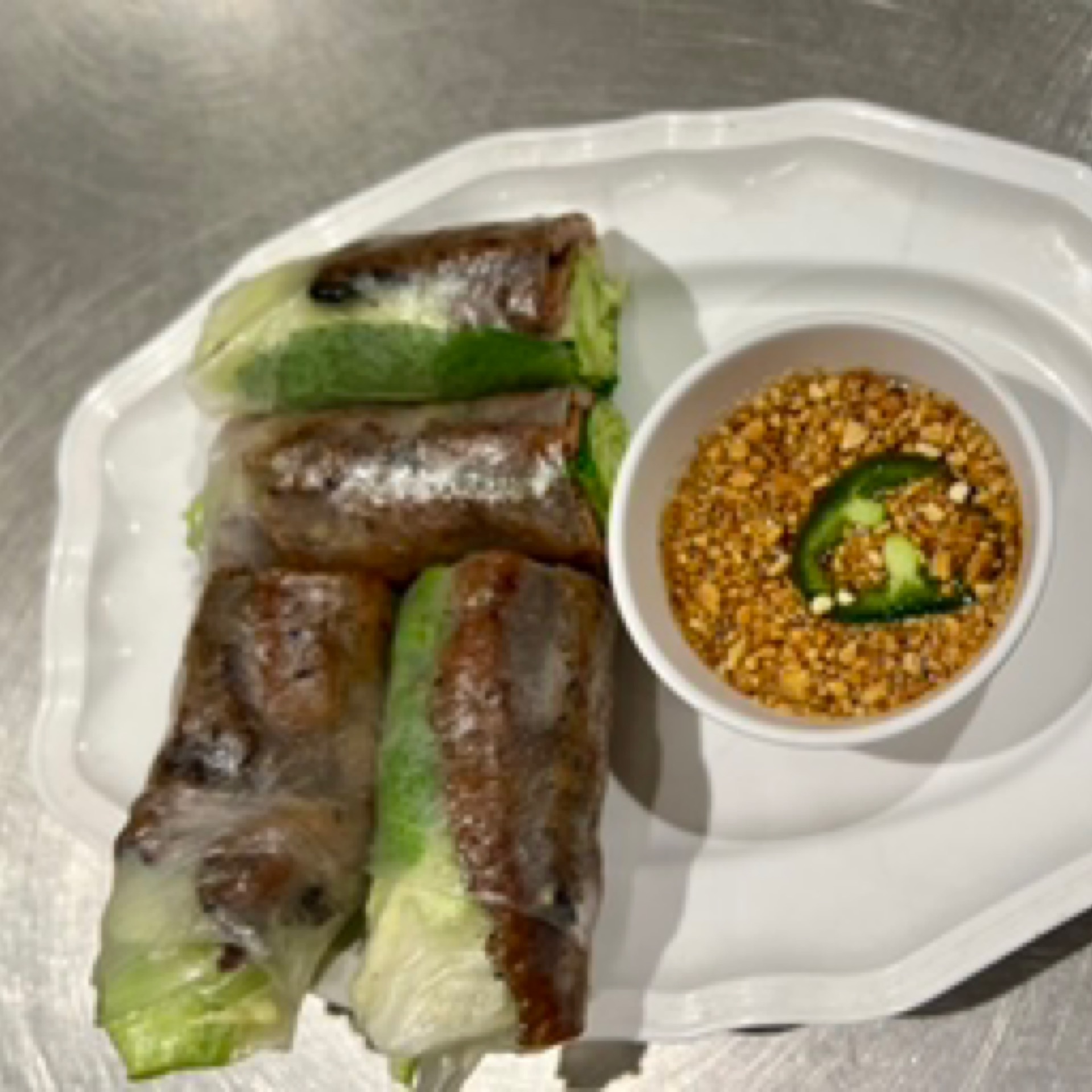 02. BBQ Pork Salad - Goi cuon thit nuong.