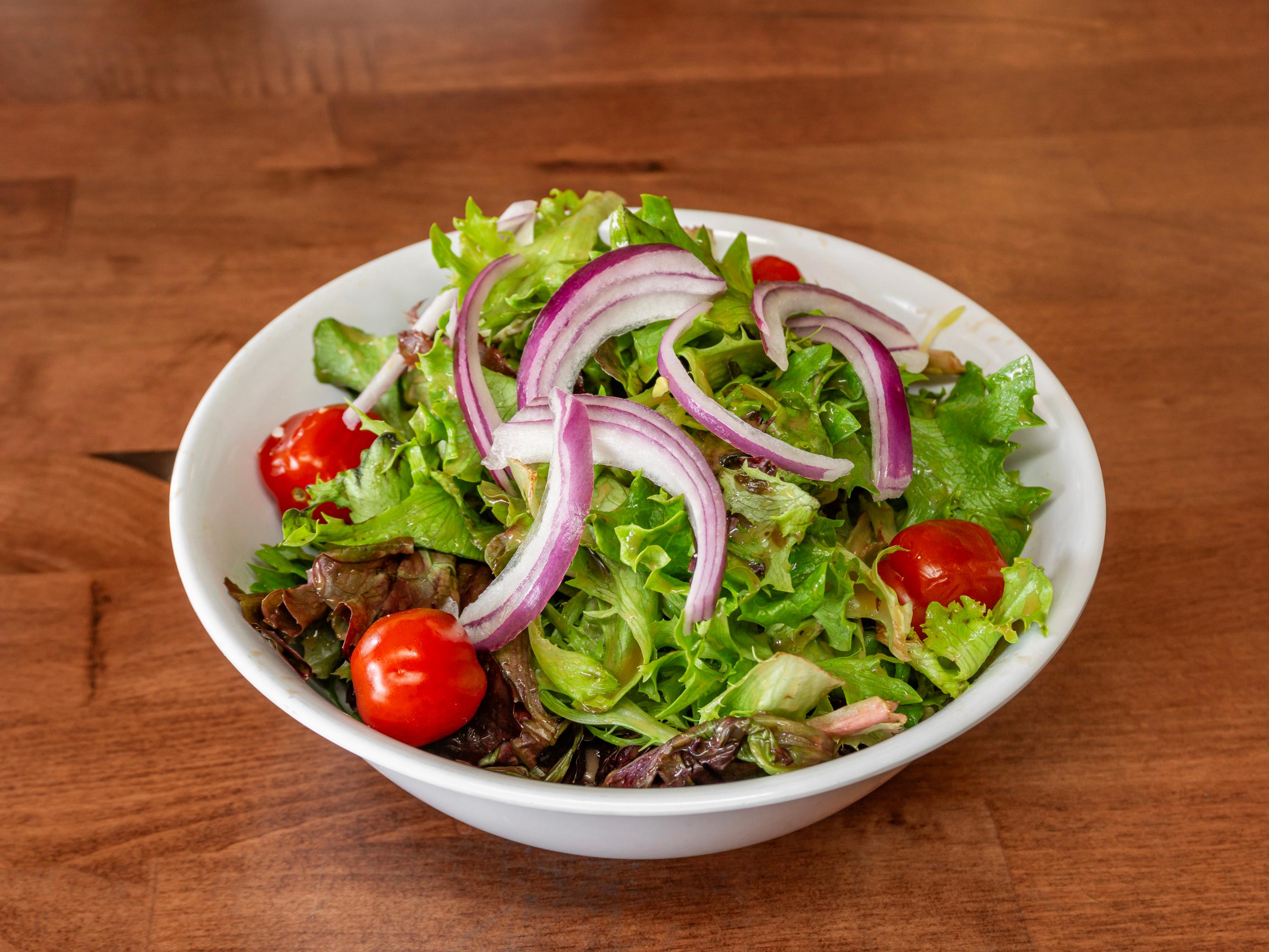 Mixed Greens - Side Salad.