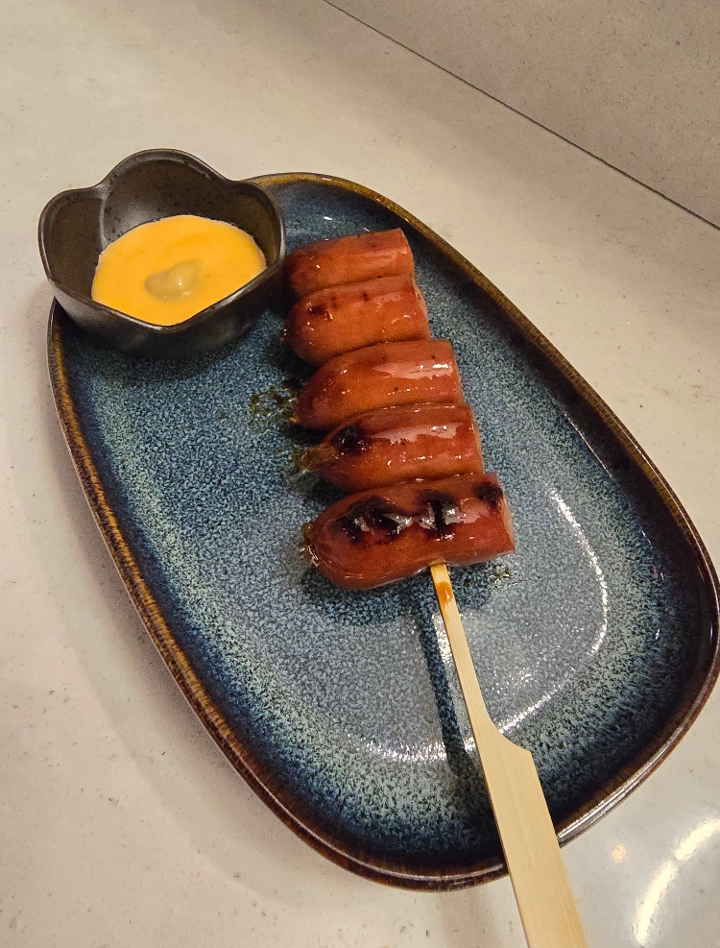 Kurobuta Sausage (1 skewer).