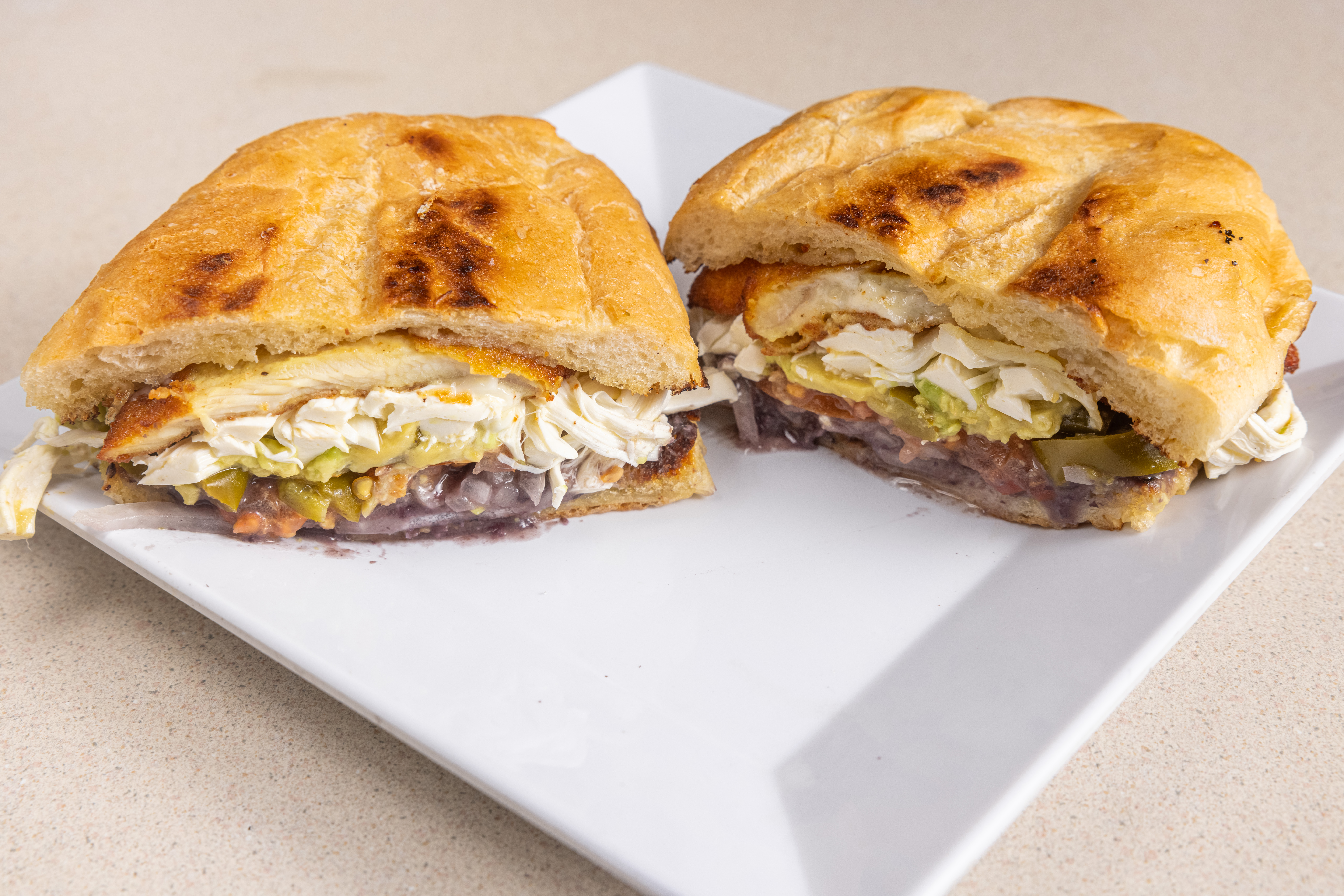 Milanesa de Pollo Torta.