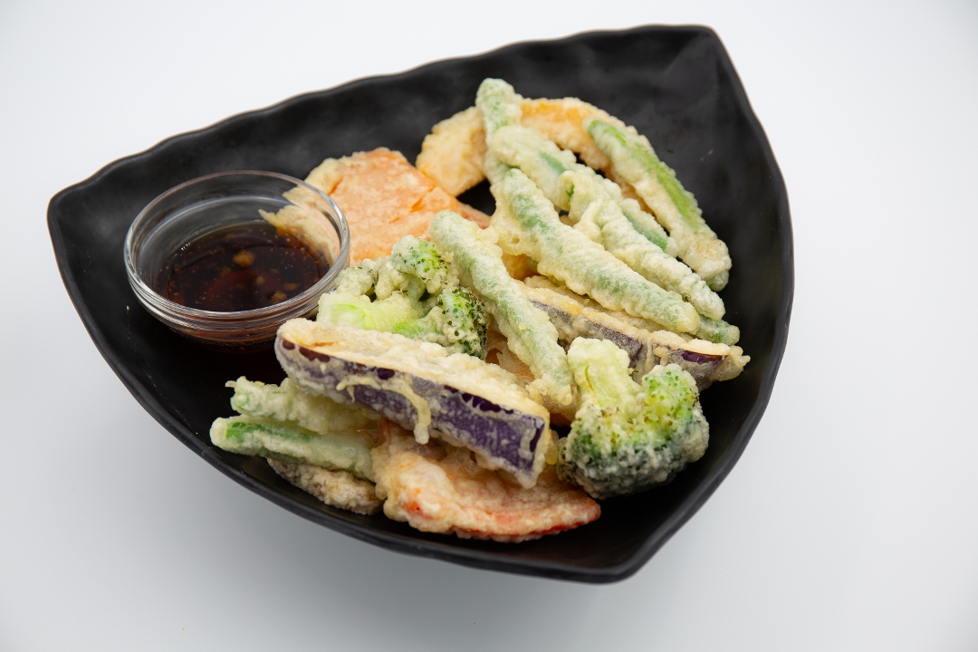 (L) Veg Tempura.