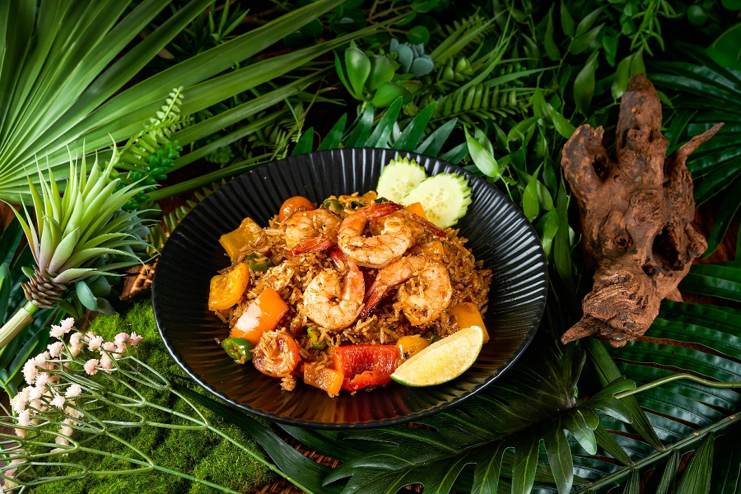 Spicy Basil Fried Rice (V) M 10 Serving.