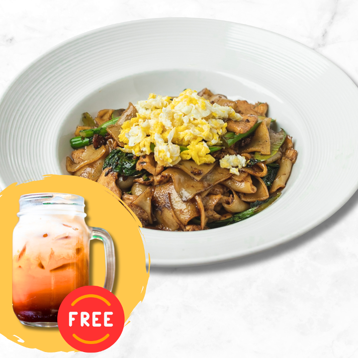 Pad See Ew (with FREE Thai Iced Tea).