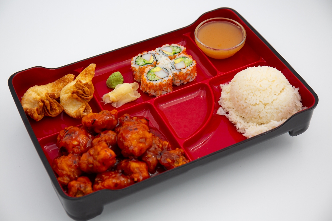 Bento Box A5 - General Gau's Chicken.