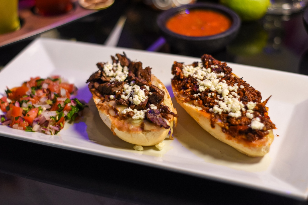 Molletes Plate.