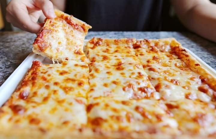 10" SICILIAN CHEESE PIZZA.
