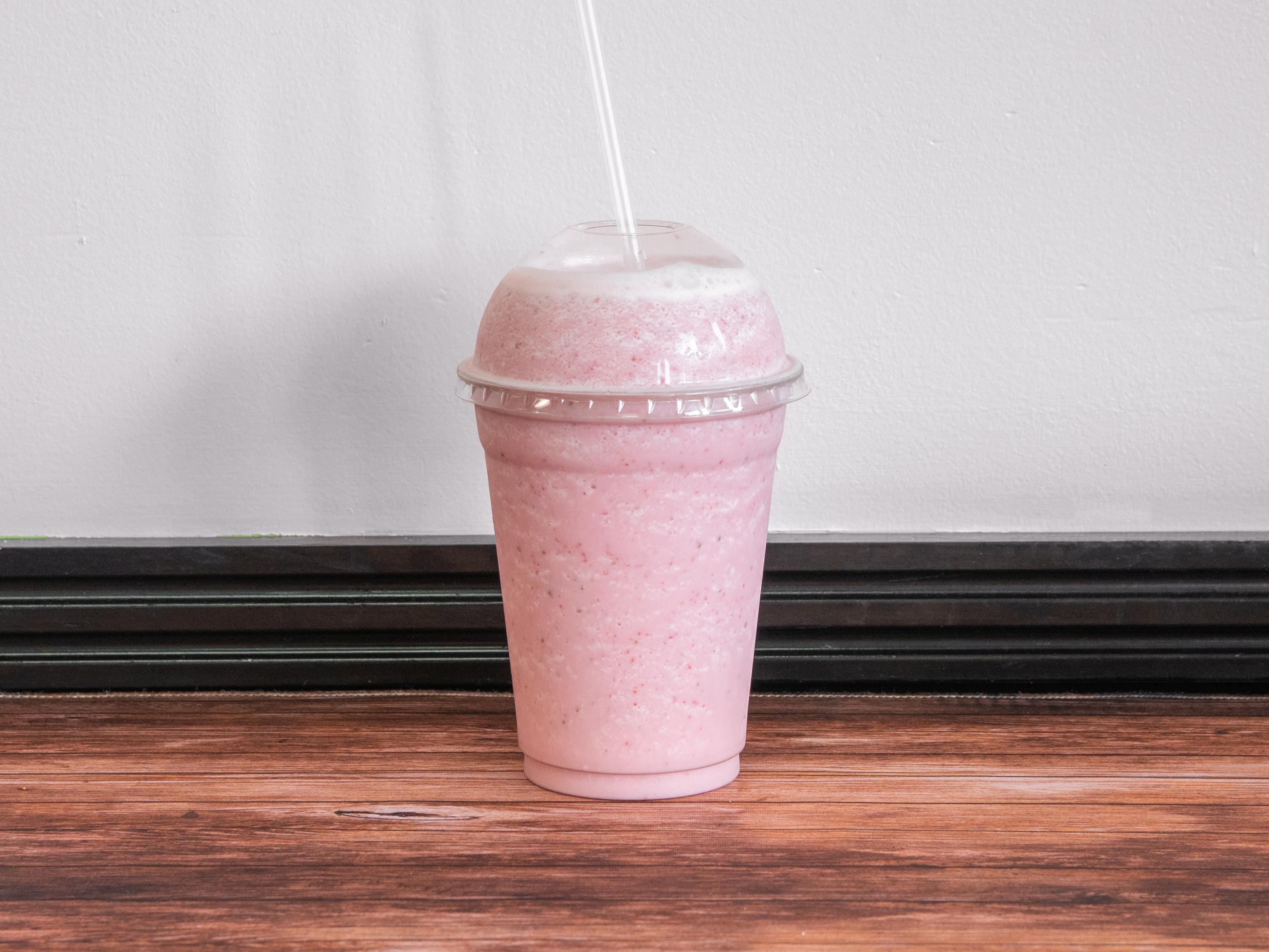 Strawberry Smoothie 16oz.