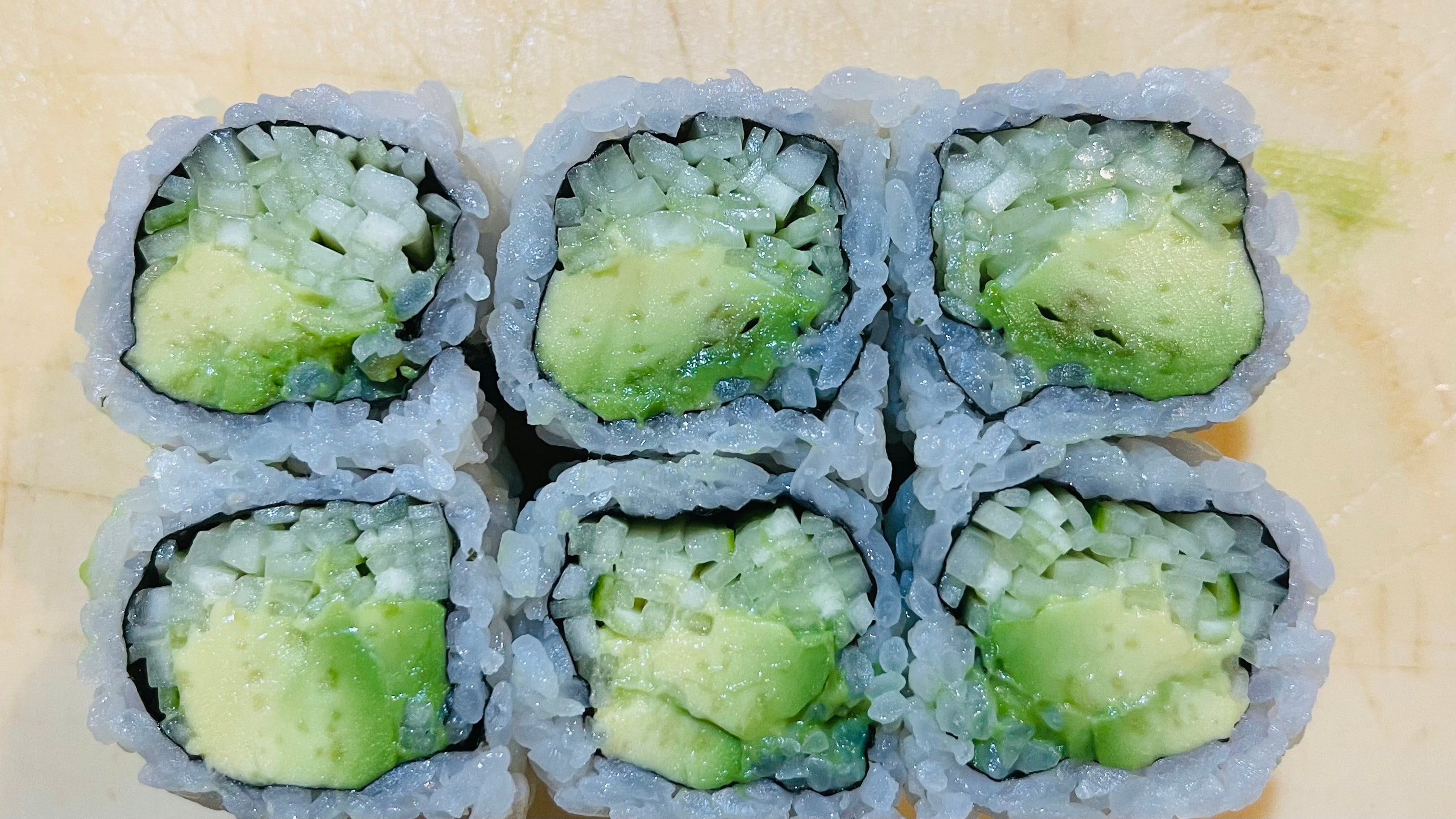 Avocado Cu. Roll.